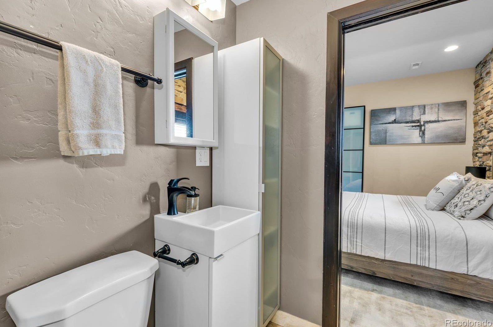 6658 Old Ranch Trl, Littleton CO  80125-9264 exterior