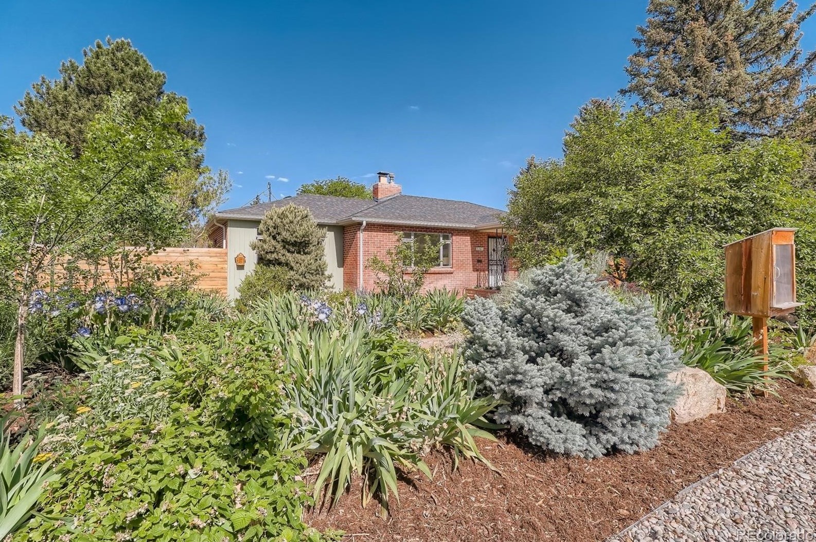 5361 Cedar St, Littleton, CO 80120-1305