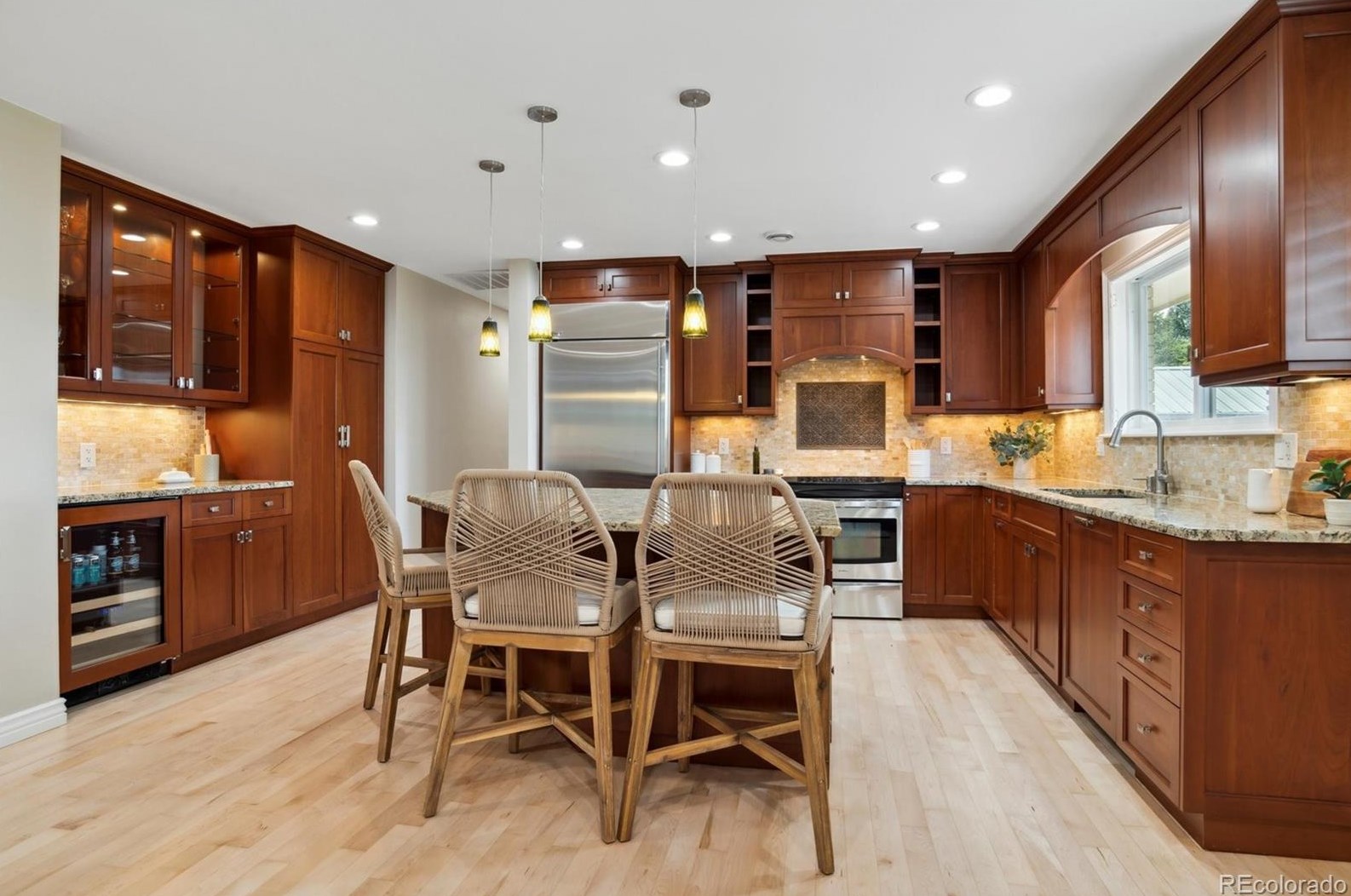 5445 Plymouth Dr, Littleton CO 80128-3939 exterior