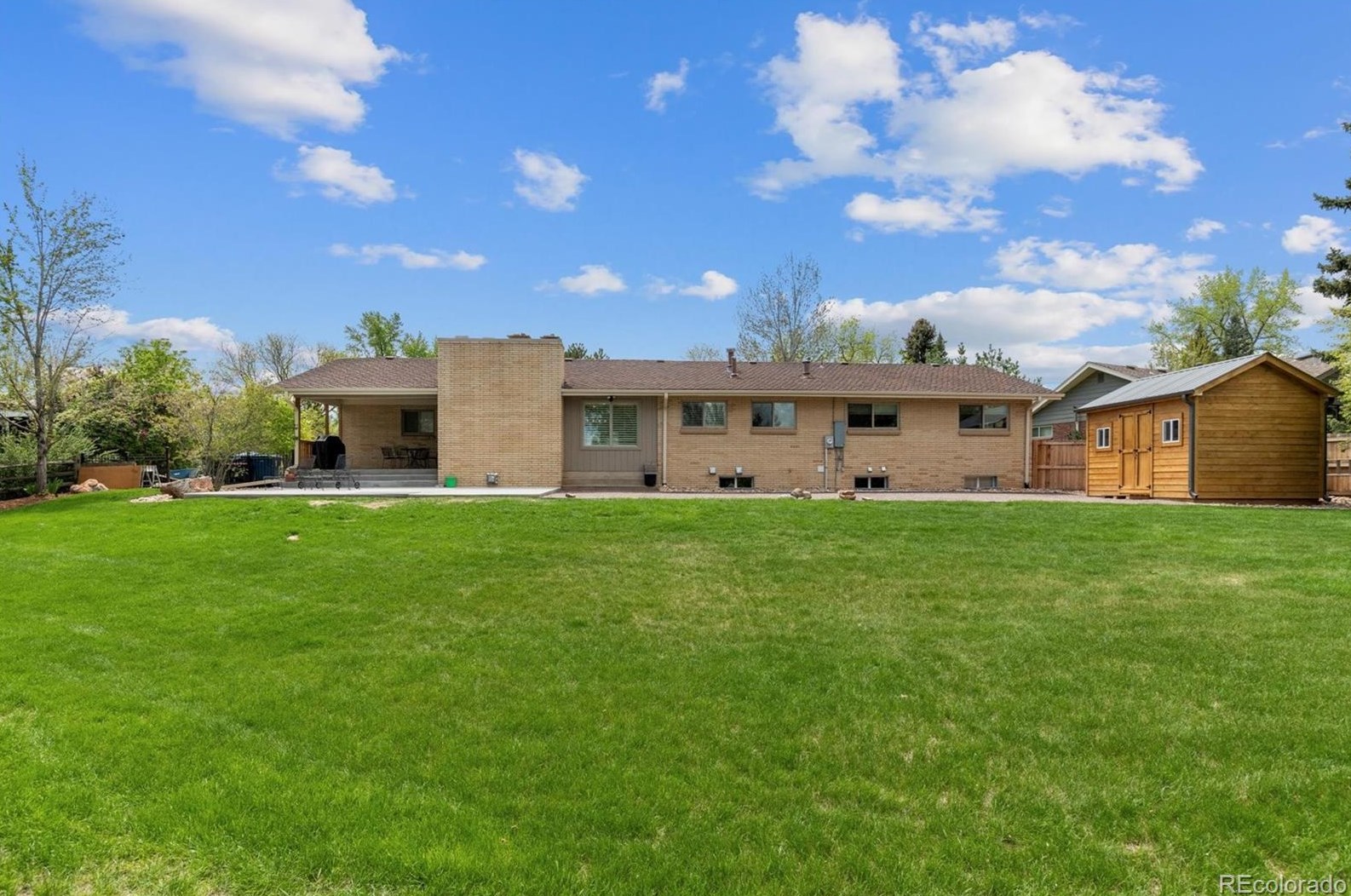 5445 Plymouth Dr, Littleton CO 80128-3939 exterior