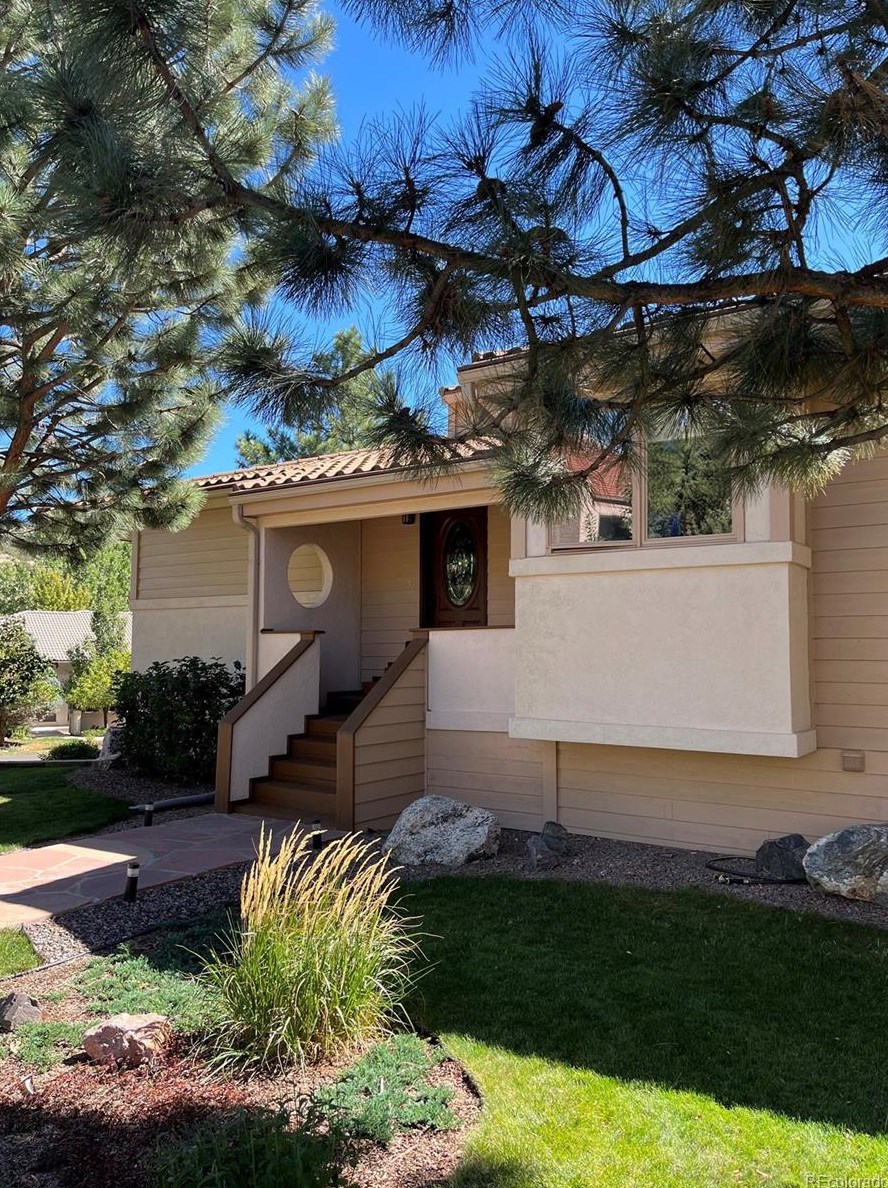 10546 Brown Fox Trl, Littleton, CO 80125-9205