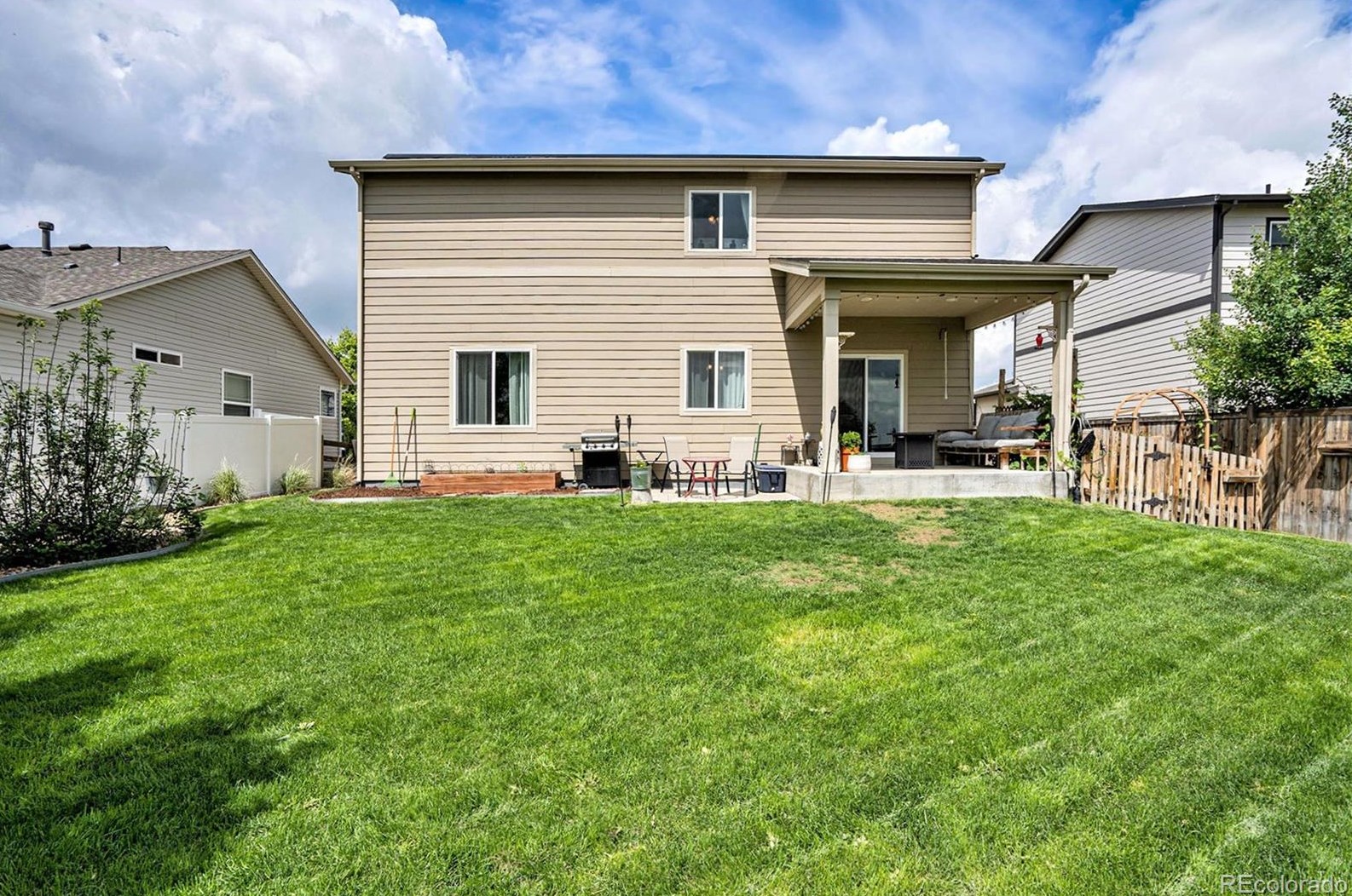 1130 Gln Creighton Dr, Erie CO 80514-9556 exterior