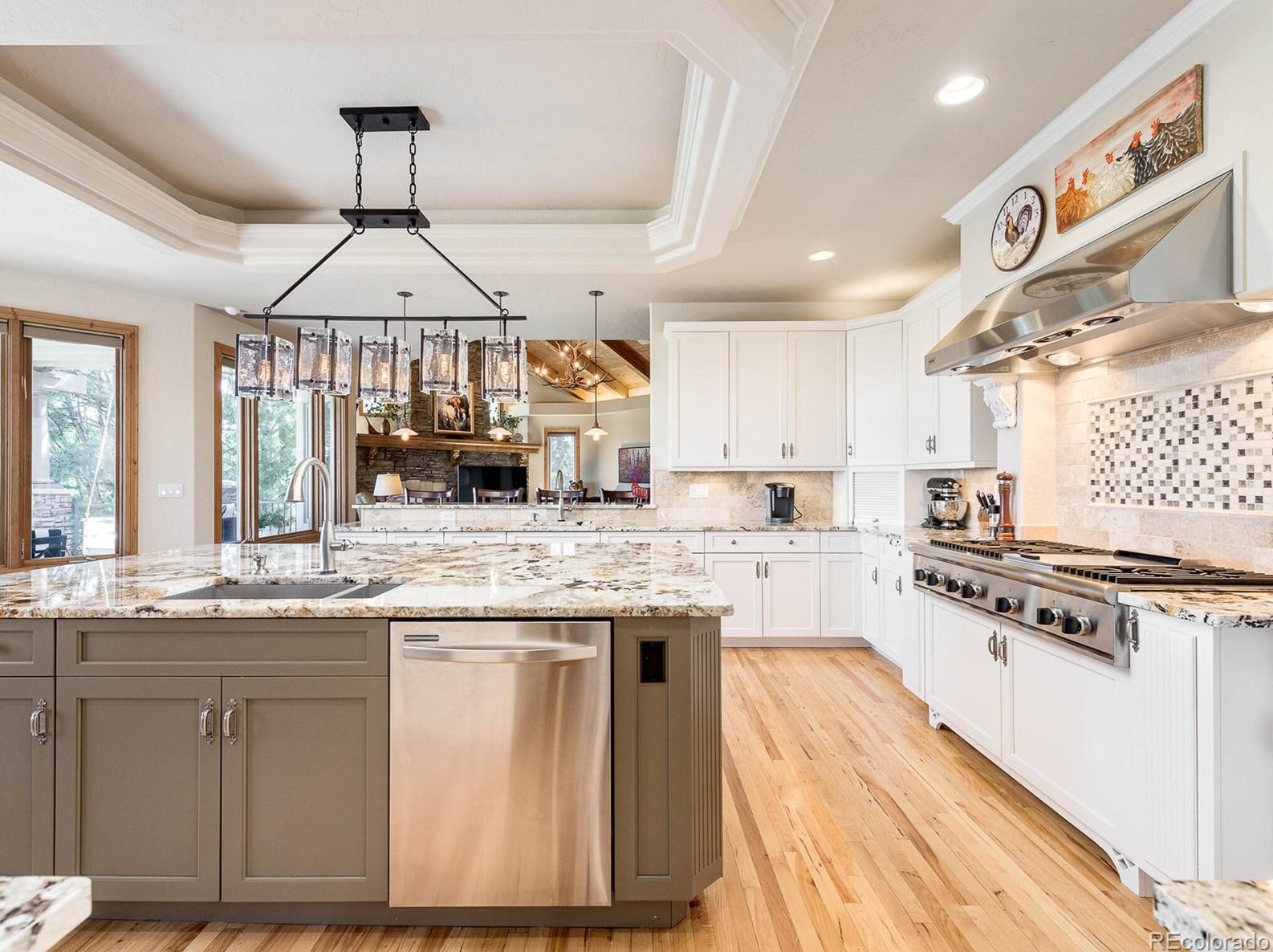 957 Fairchild Dr, Littleton CO 80126-4754 exterior