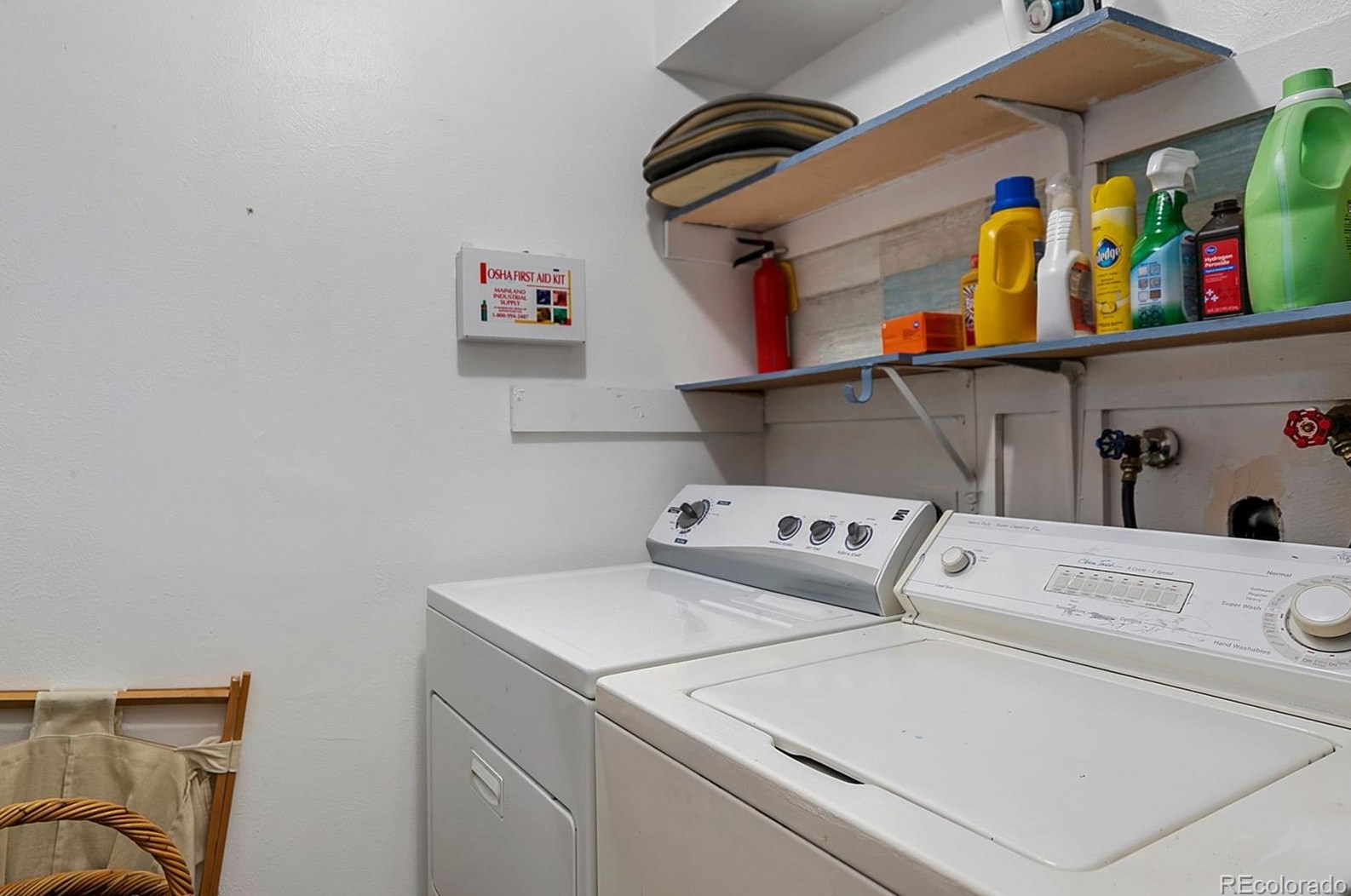 8965 Geddes Pl, Littleton CO 80128-4108 exterior