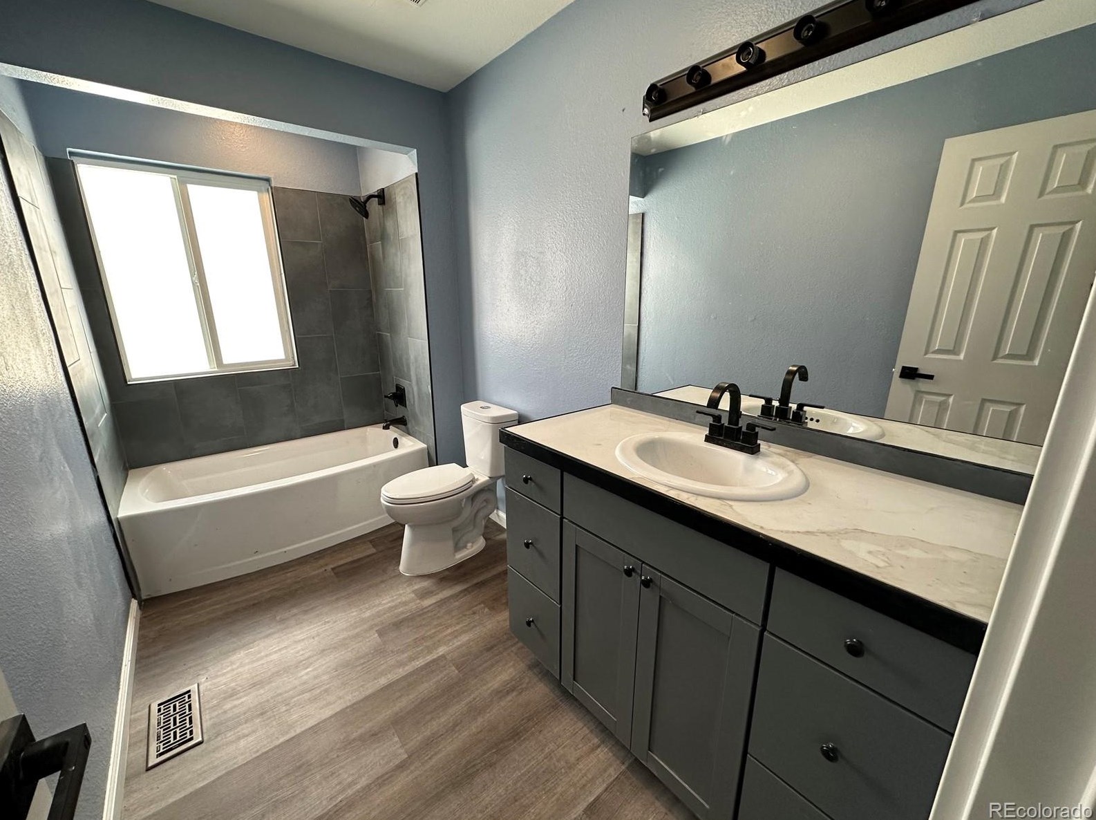 7722 Ottawa Pl, Littleton CO  80128-4463 exterior