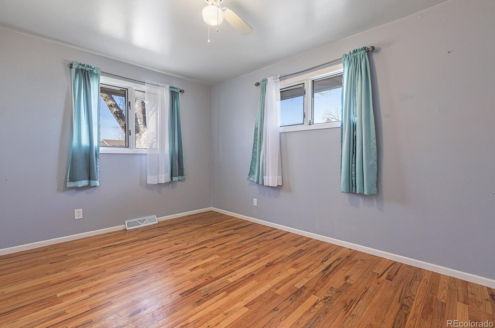 3716 Grand Ave, Littleton CO  80123-1700 exterior