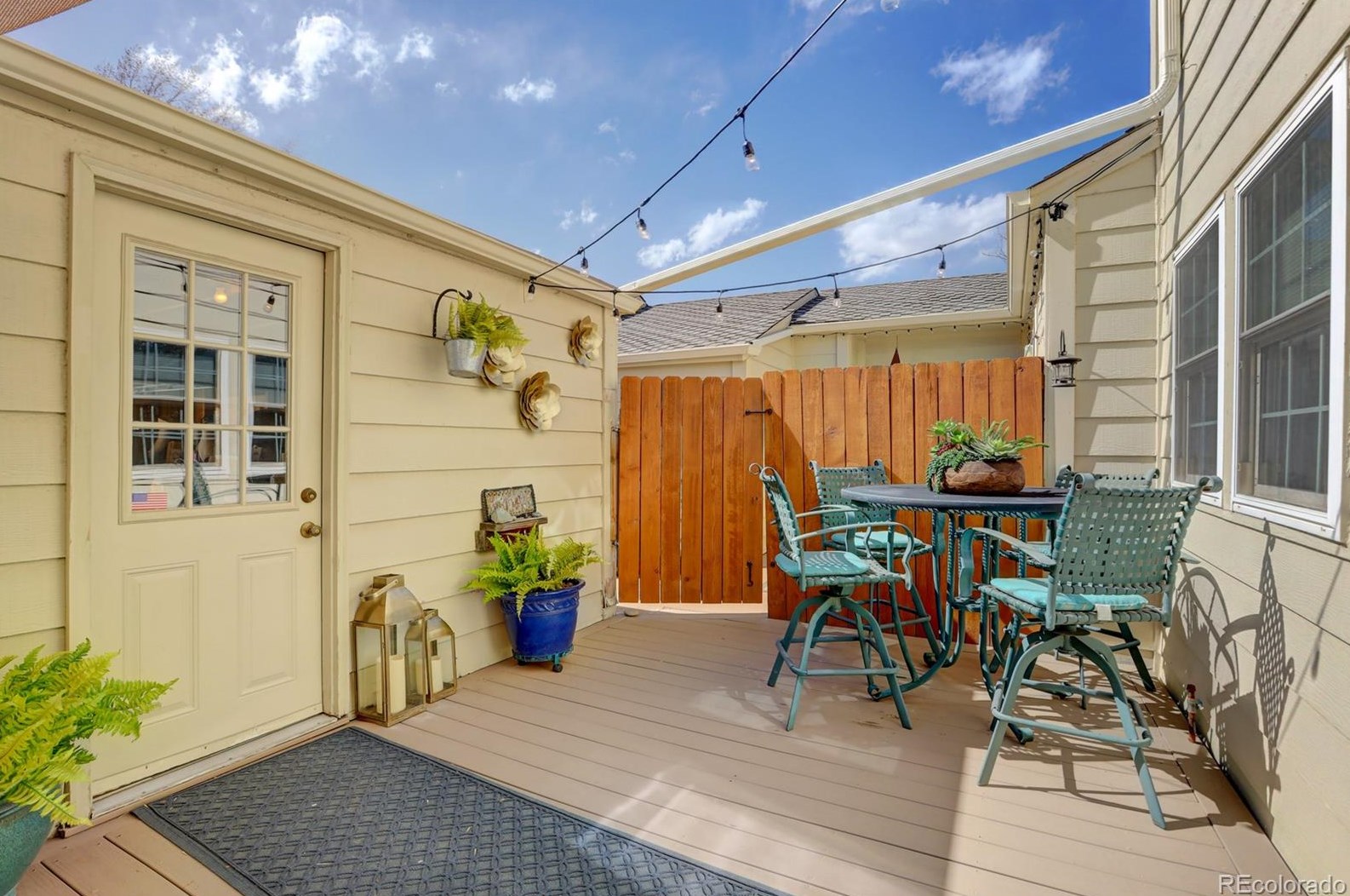 7521 Cove Cir, Littleton CO 80122-3360 exterior