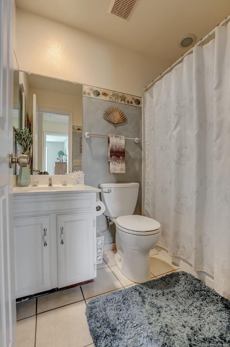 7521 Cove Cir, Littleton CO 80122-3360 exterior