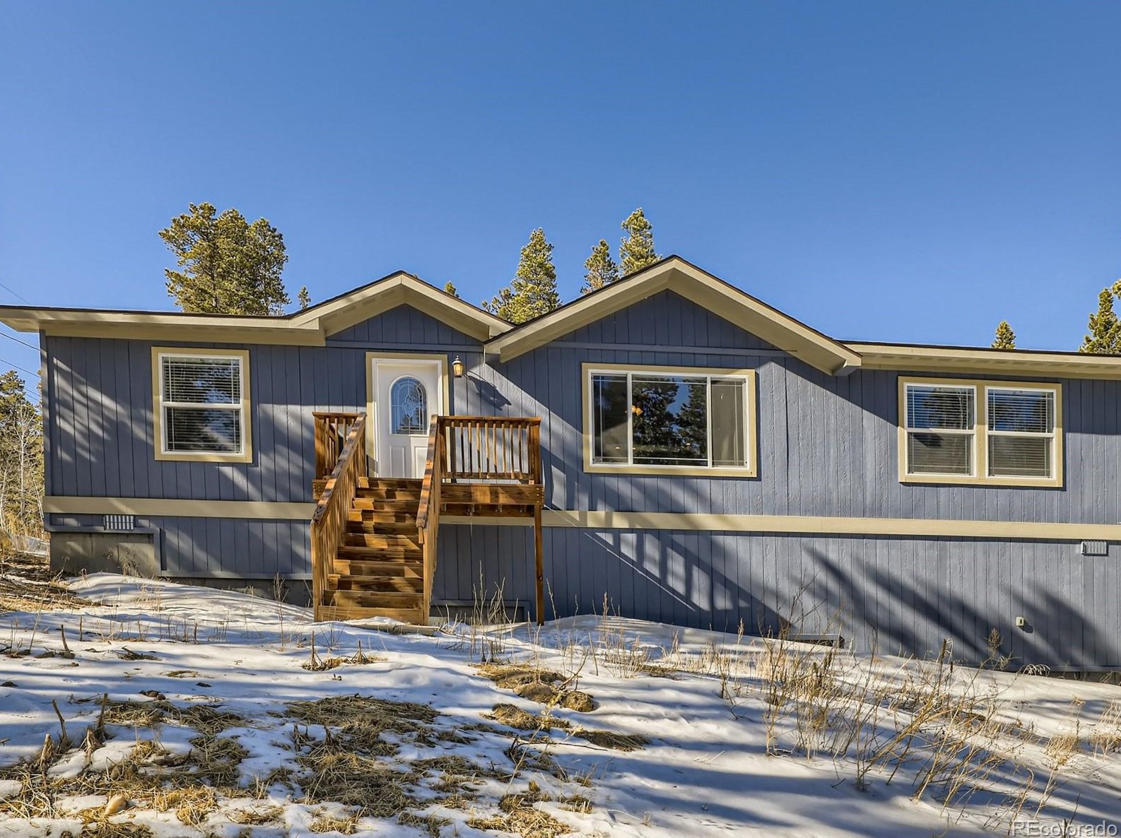 476 Caesar Rd, Arvada, CO 80422-4006