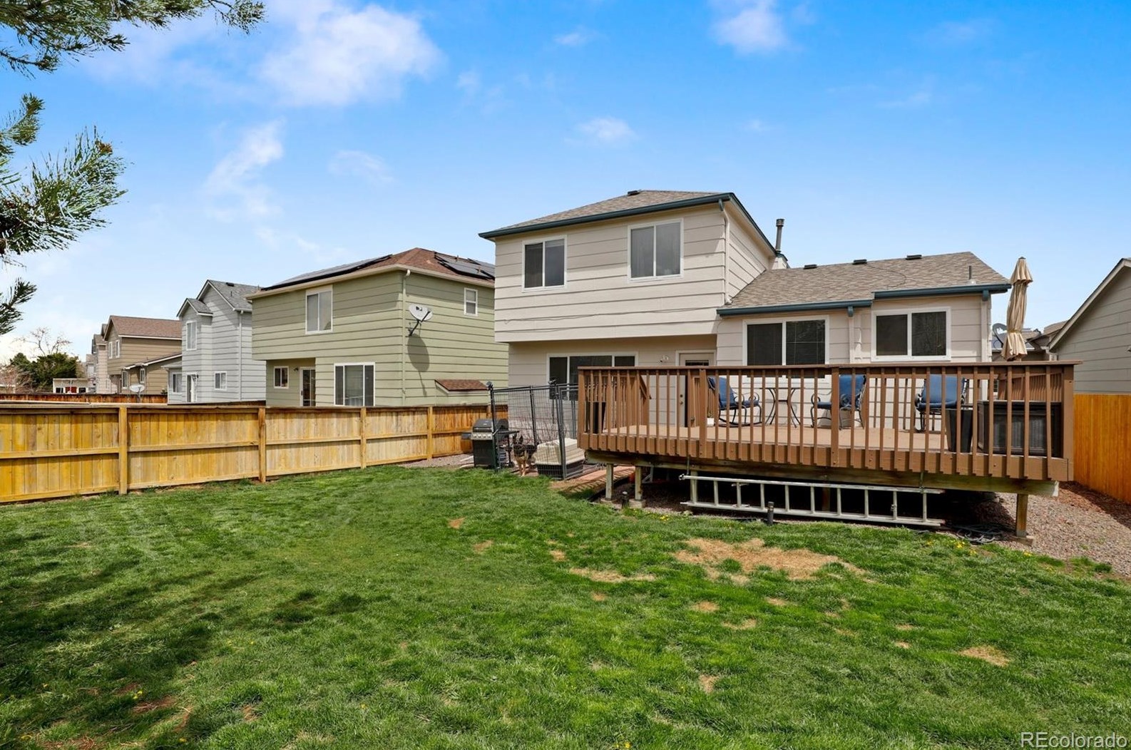 10511 Hyacinth St, Littleton CO  80129-4677 exterior