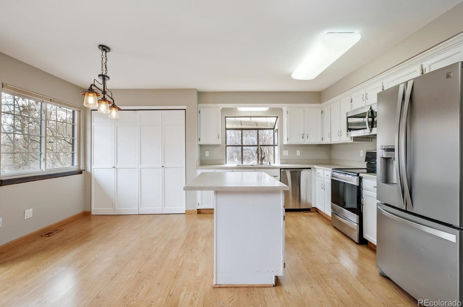 8170 Cody Ct, Arvada CO  80005-2420 exterior