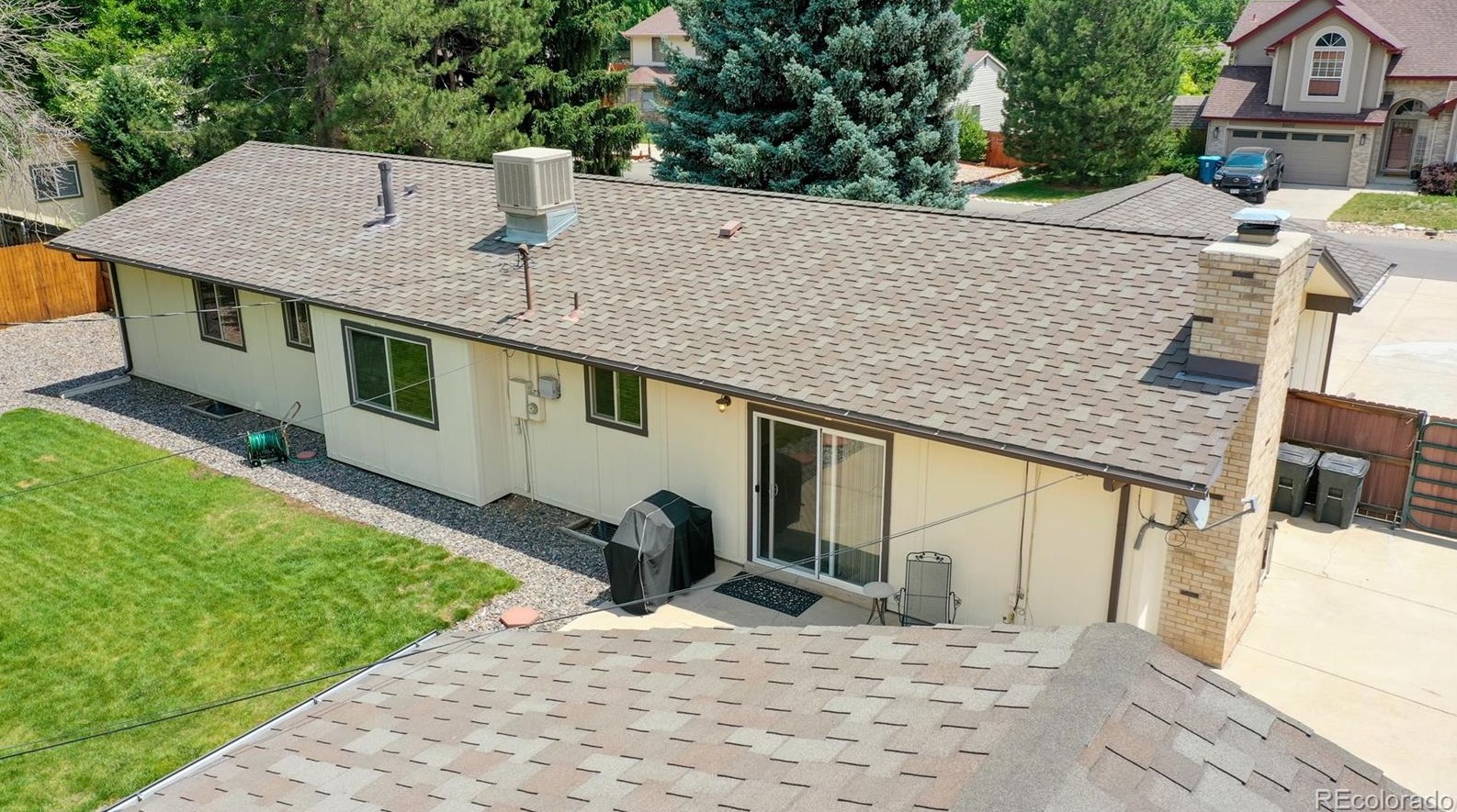 8593 Balsam St, Littleton CO 80128-6111 exterior