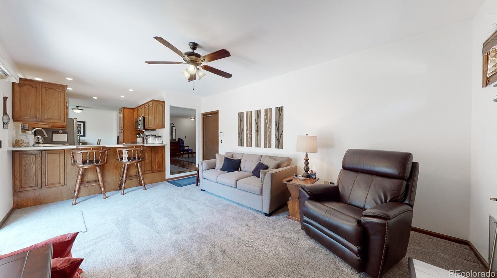 8593 Balsam St, Littleton CO 80128-6111 exterior