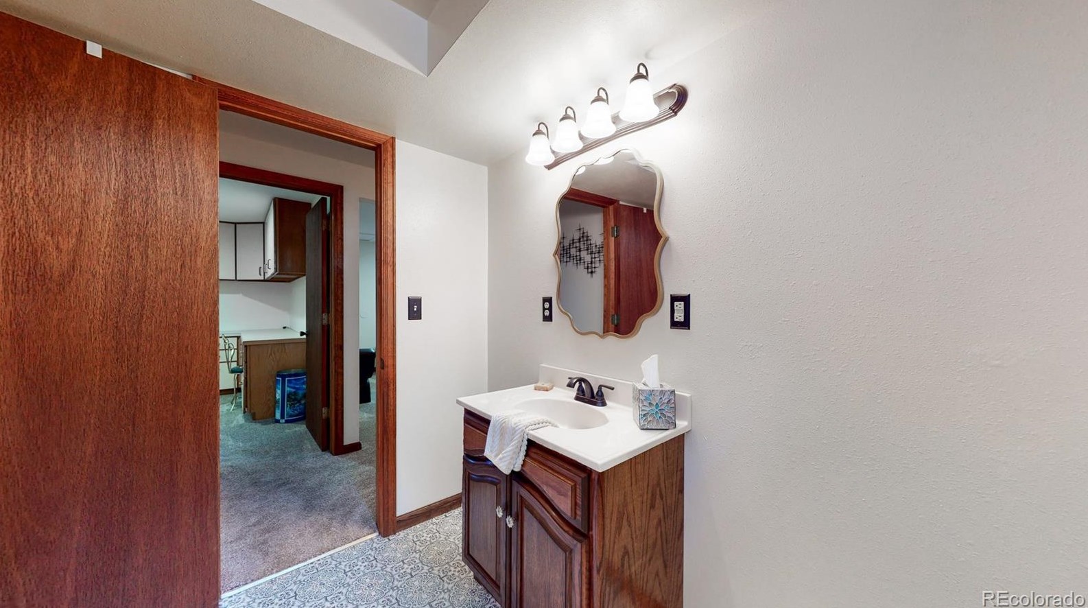 8593 Balsam St, Littleton CO 80128-6111 exterior