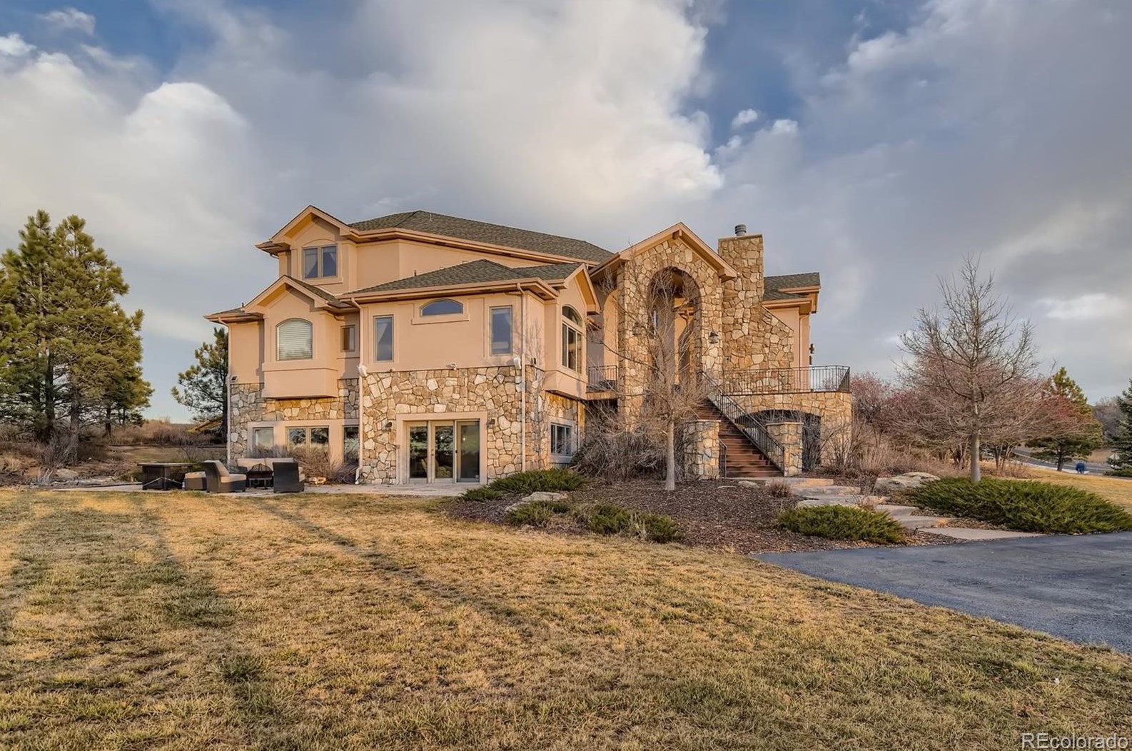 3802 Old Gate Rd, Castle Rock, CO 80104-9657