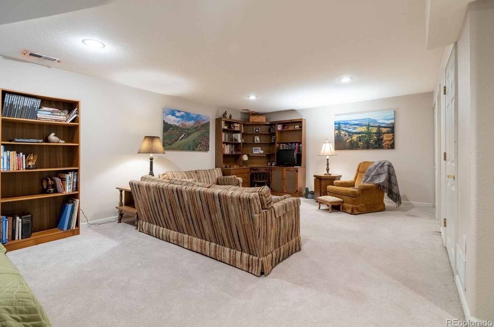 6378 Deframe Way, Arvada CO  80004-6110 exterior