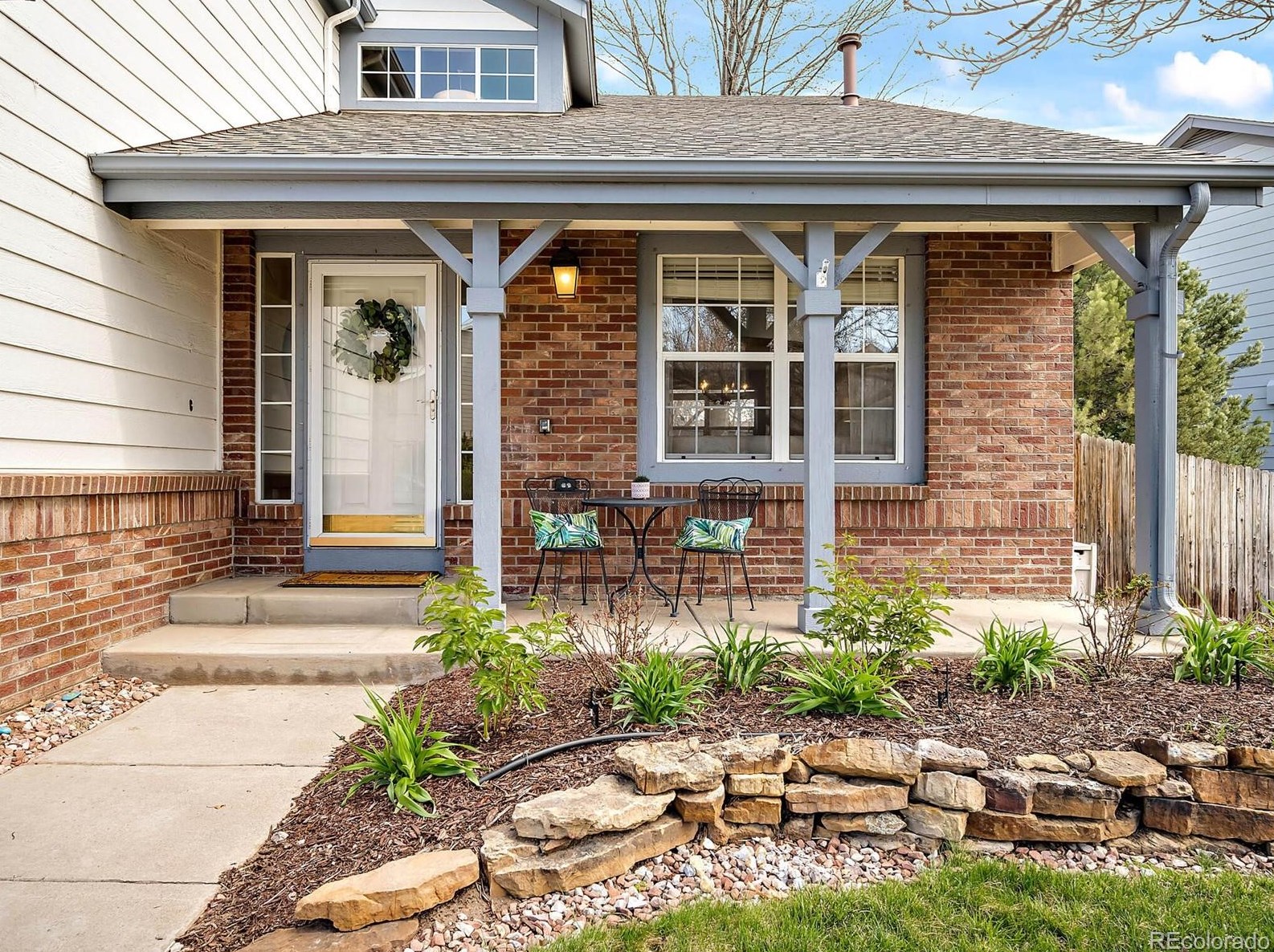 9079 W San Juan Dr, Littleton, CO 80128