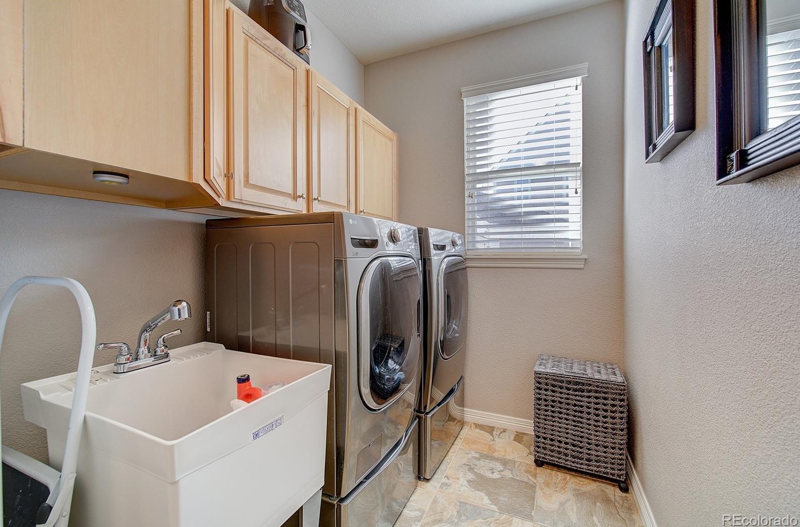 2661 Cactus Blf Pl, Littleton CO 80129-6455 exterior