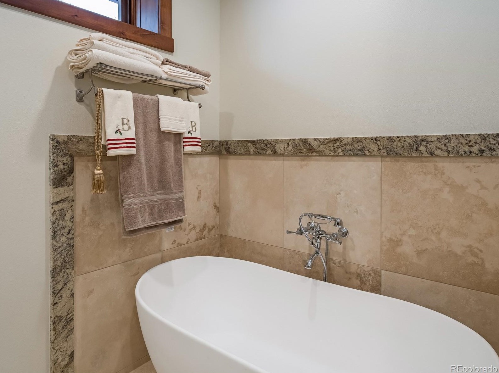 2944 Heavenly Vw, Steamboat Springs CO 80487-8857 exterior