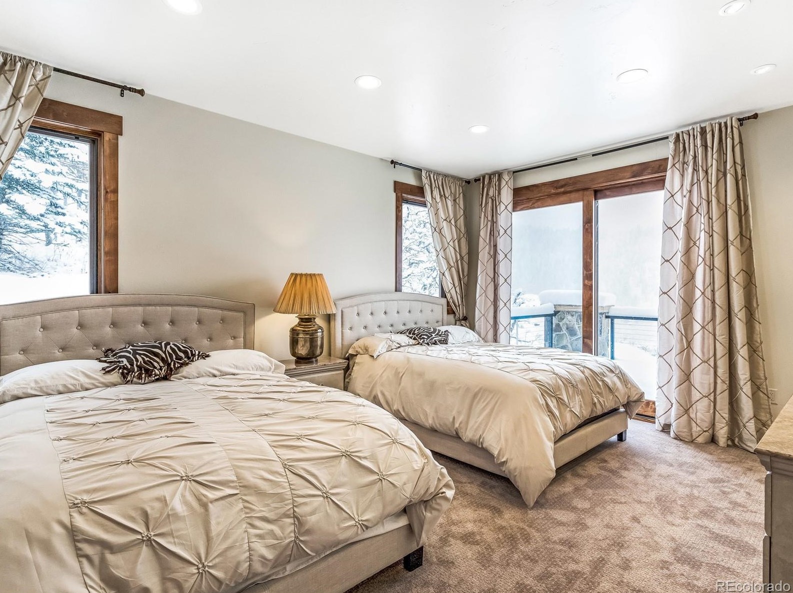 2944 Heavenly Vw, Steamboat Springs CO 80487-8857 exterior