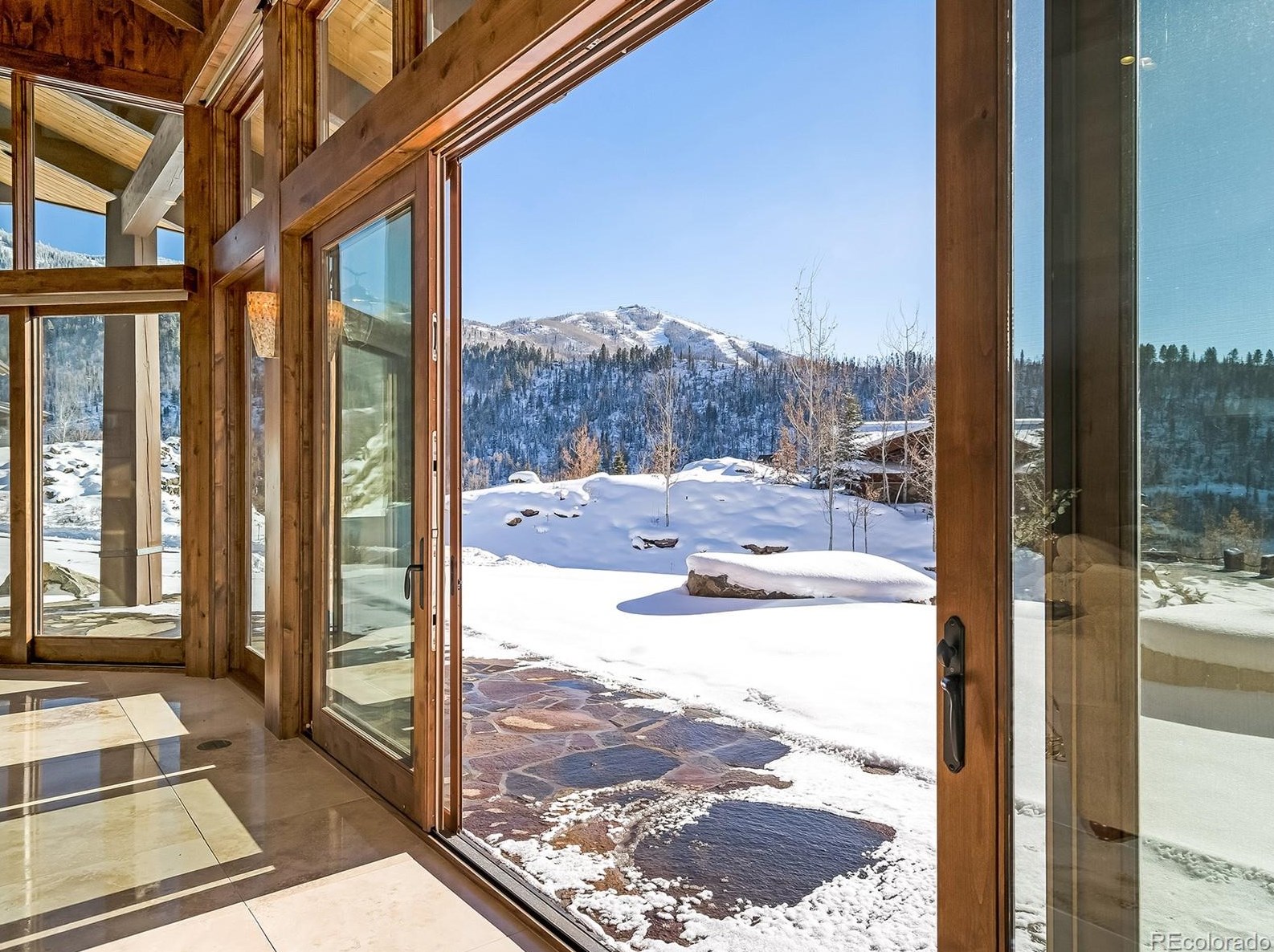 2944 Heavenly Vw, Steamboat Springs CO 80487-8857 exterior