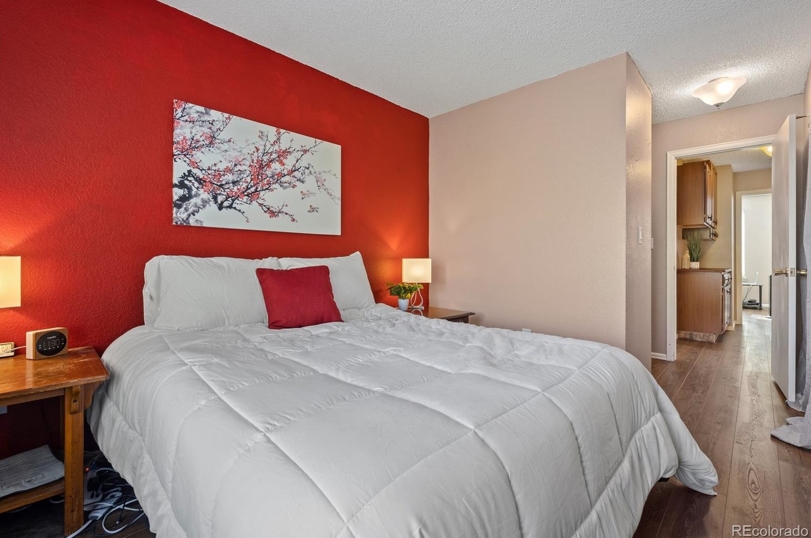 9296 Hickory Cir, Littleton CO 80126-2707 exterior