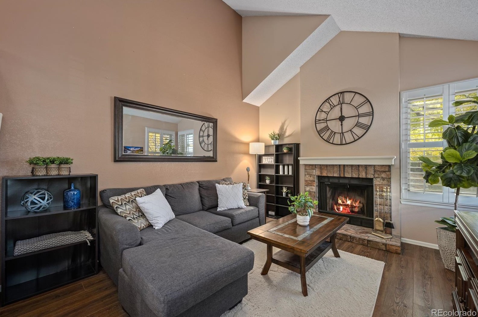 9296 Hickory Cir, Littleton CO 80126-2707 exterior