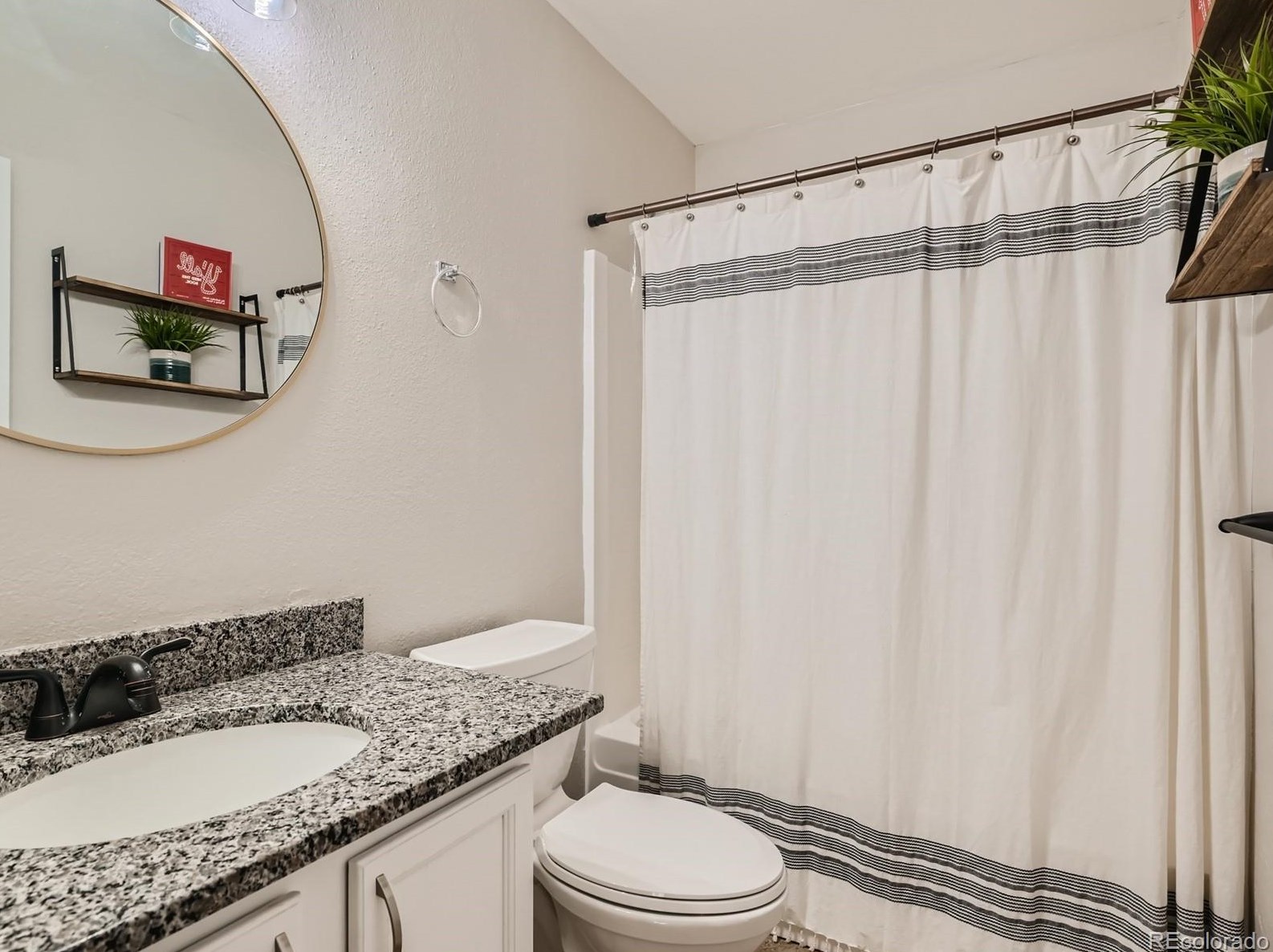 20142 Hampden Pl, Denver CO  80013-6633 exterior