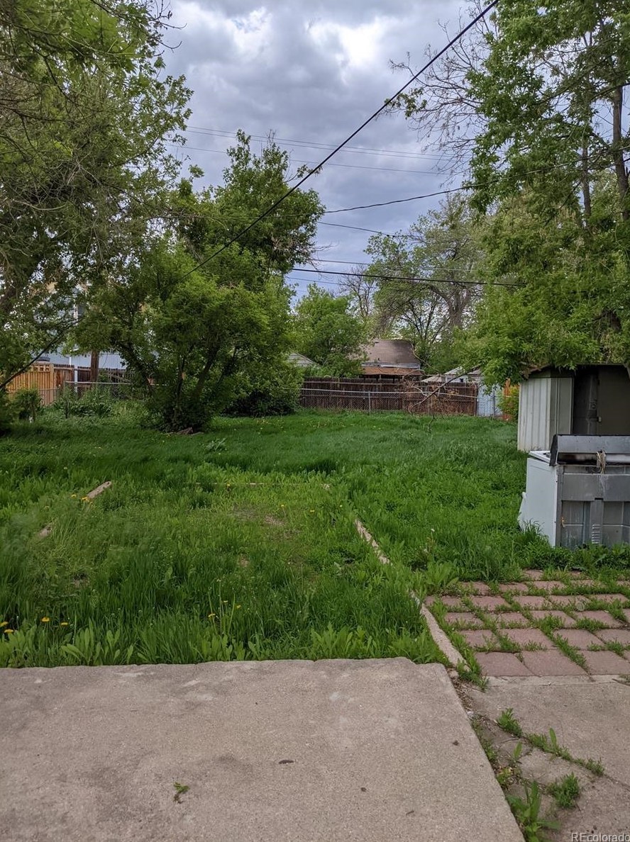 1641 Geneva St, Denver CO  80010-2228 exterior