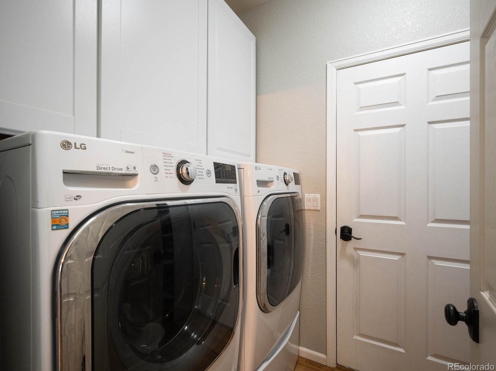 9228 Fox Fire Dr, Littleton CO 80129-6424 exterior