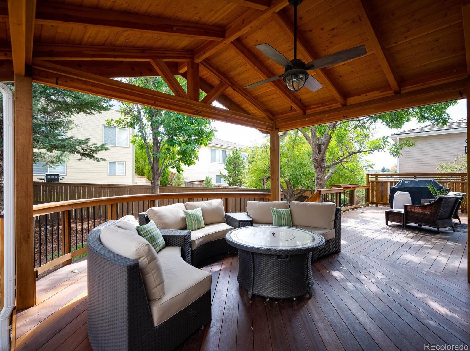 9228 Fox Fire Dr, Littleton CO 80129-6424 exterior