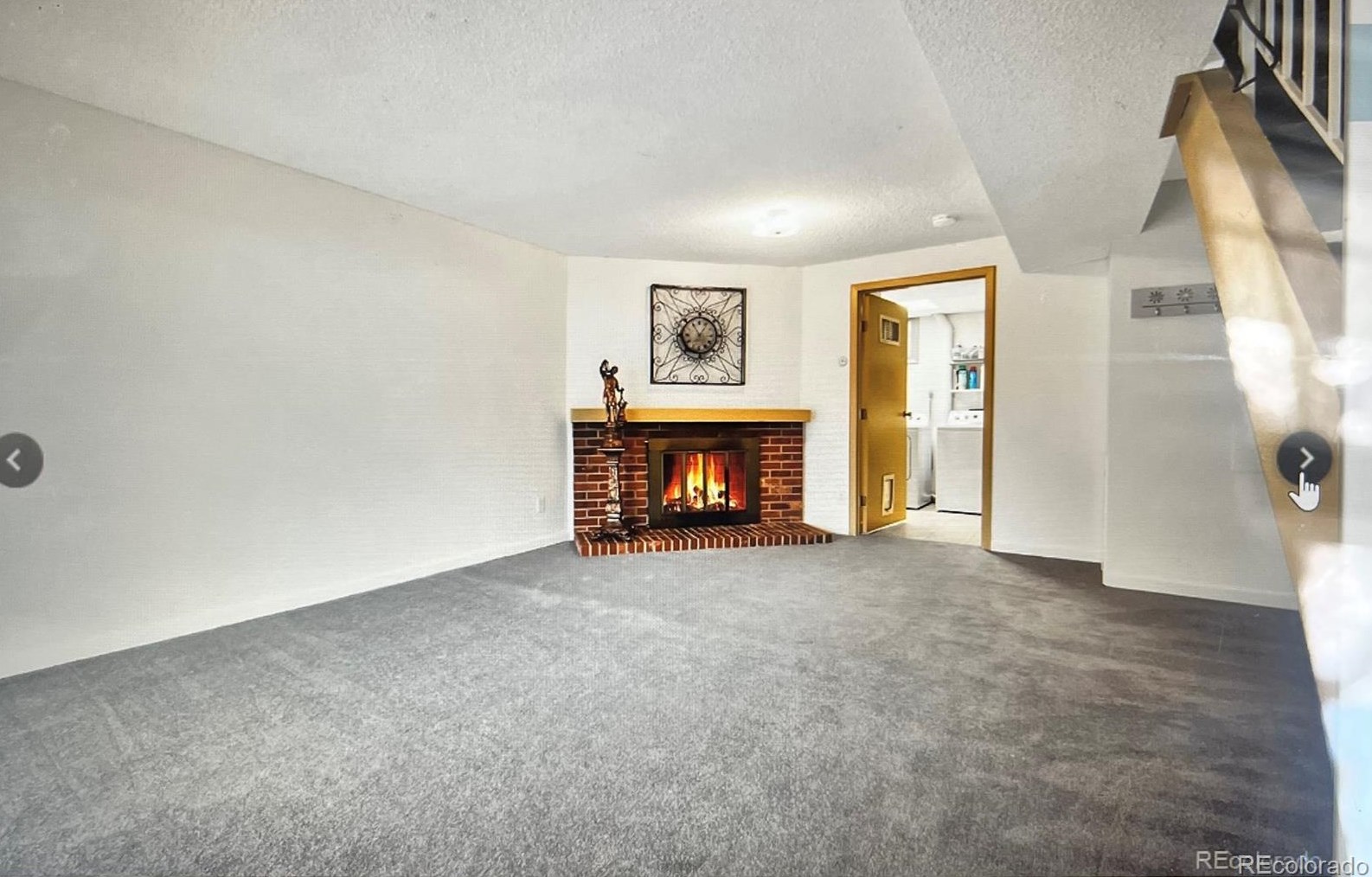 6864 Broadway, Littleton CO  80122-2827 exterior