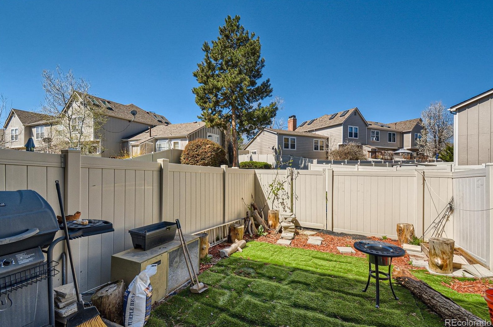 9627 Chatfield Ave, Littleton CO  80128-5098 exterior