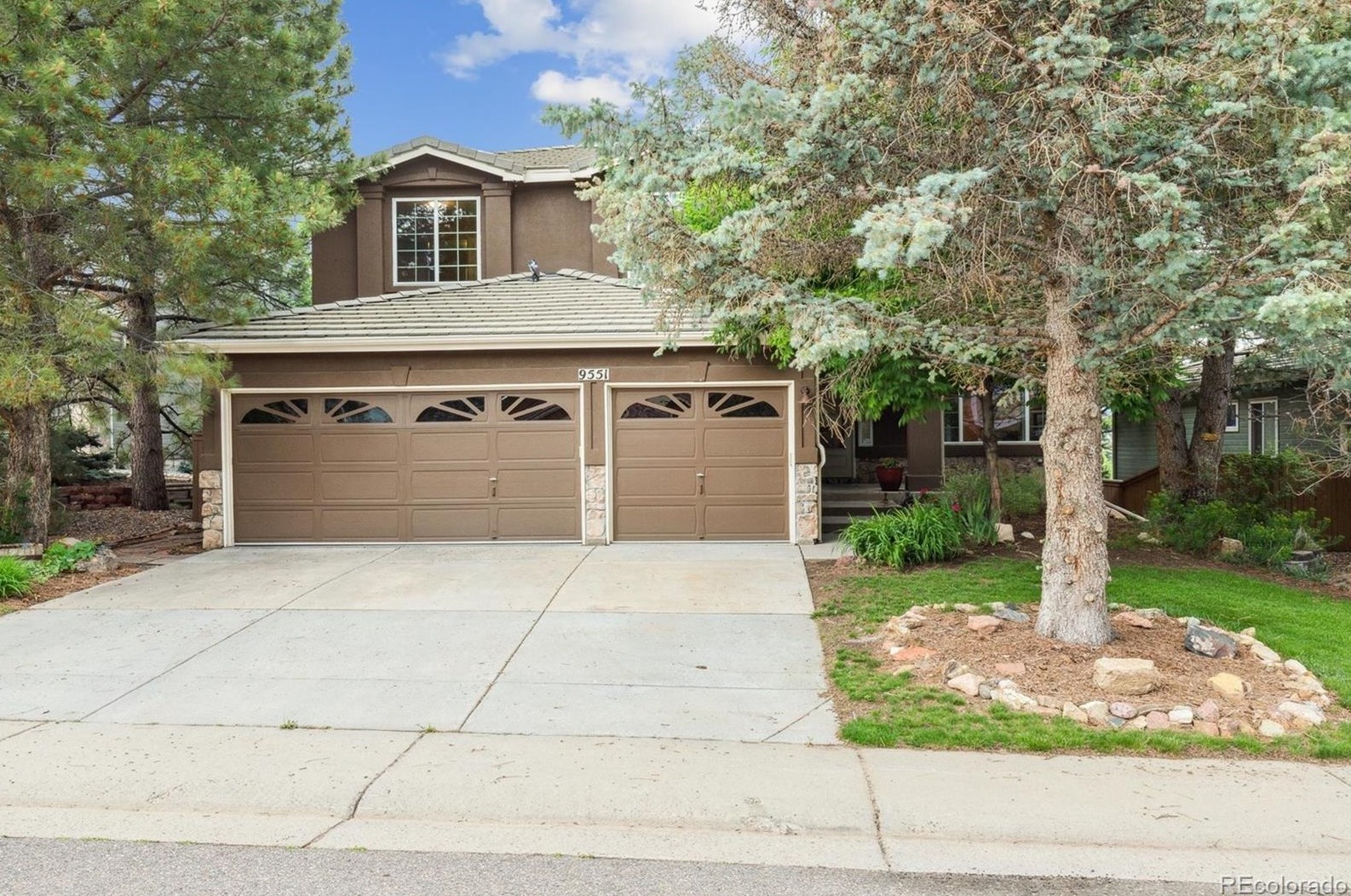 9551 Desert Willow Way, Littleton, CO 80129-5726