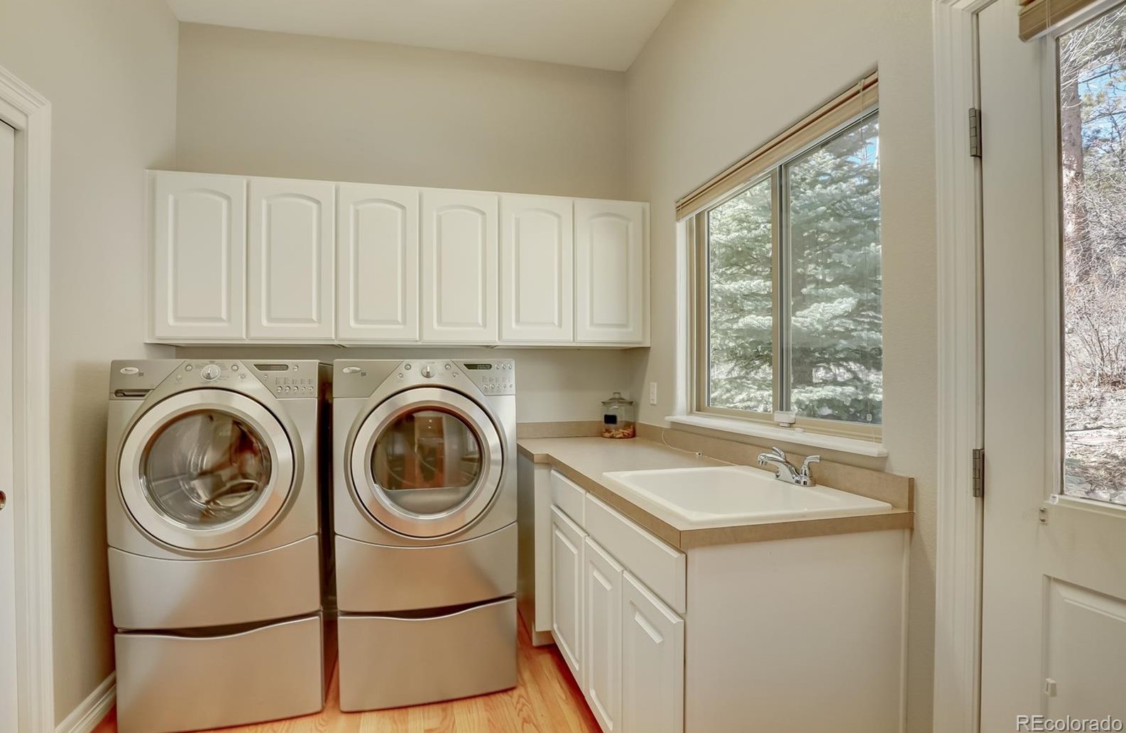 1319 Frst Trl Dr, Castle Rock CO 80108-8280 exterior