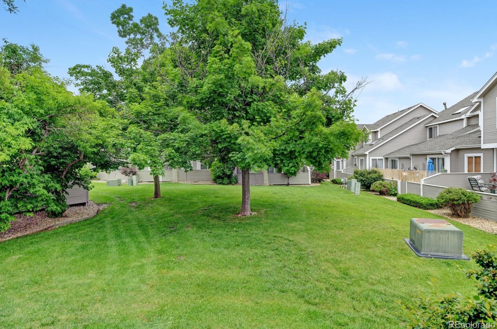 8503 Upham Way, Littleton CO 80128-6353 exterior