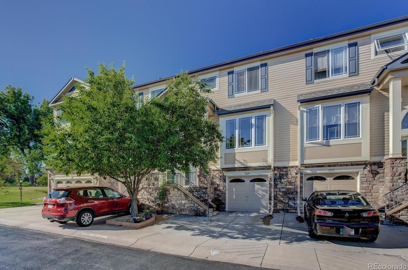 11228 Radcliffe Dr, Littleton, CO 80127-1076