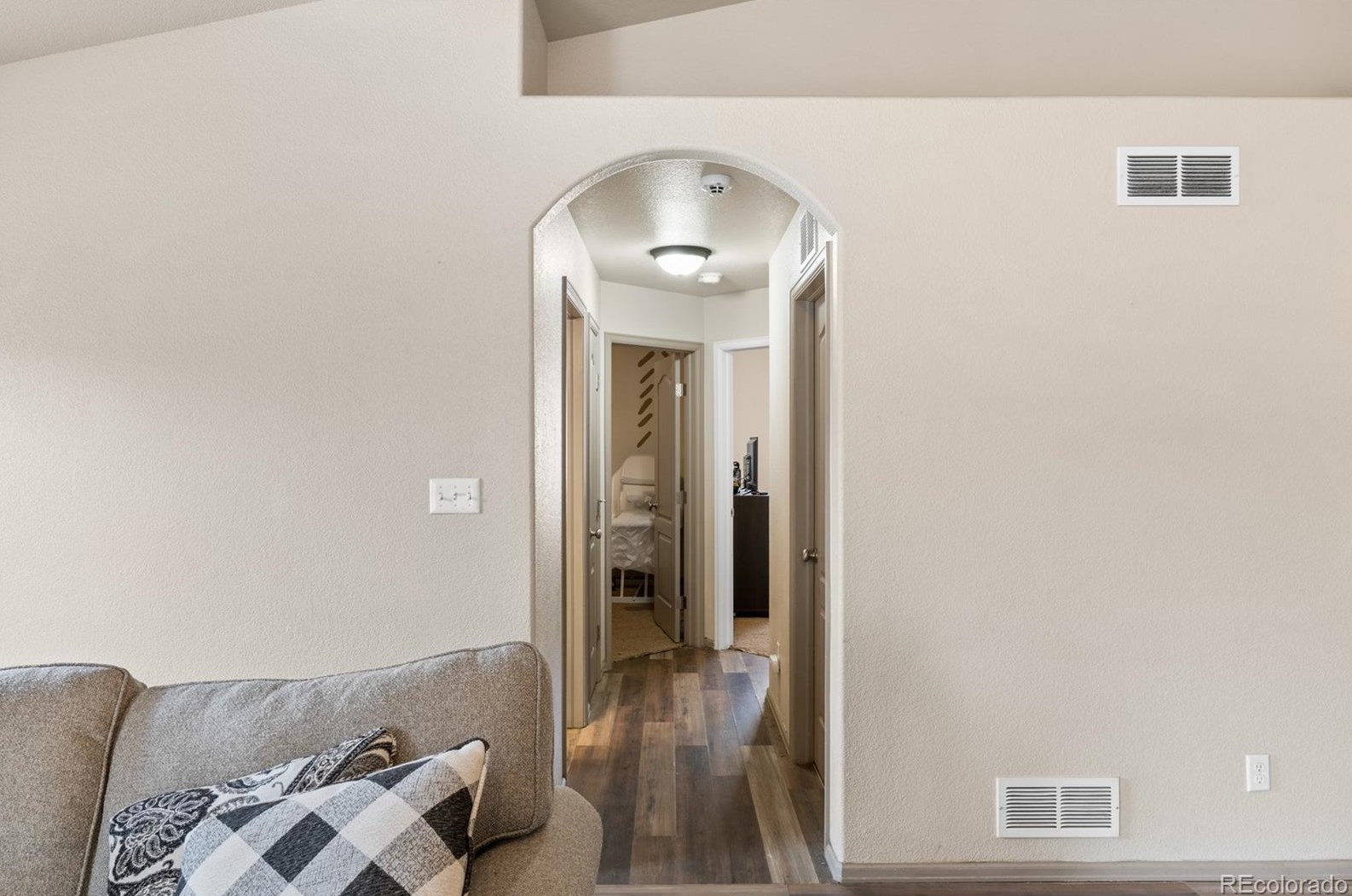 2305 Crestwood Ln, Pueblo CO  81008-2852 exterior