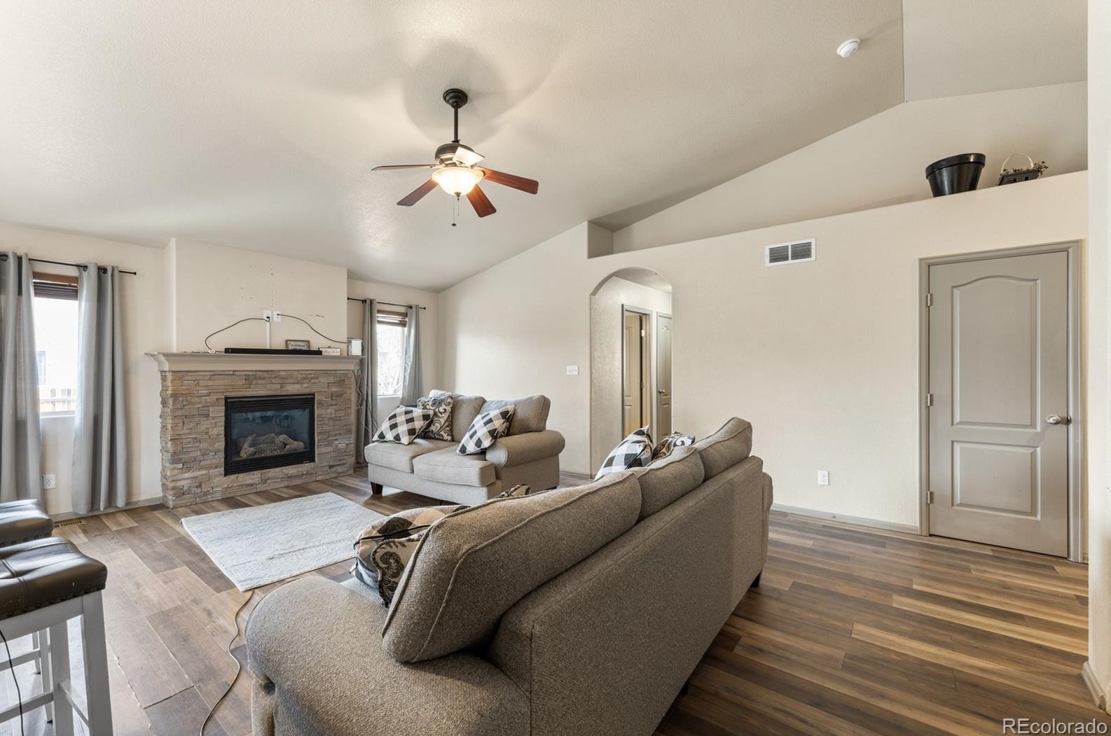 2305 Crestwood Ln, Pueblo CO  81008-2852 exterior