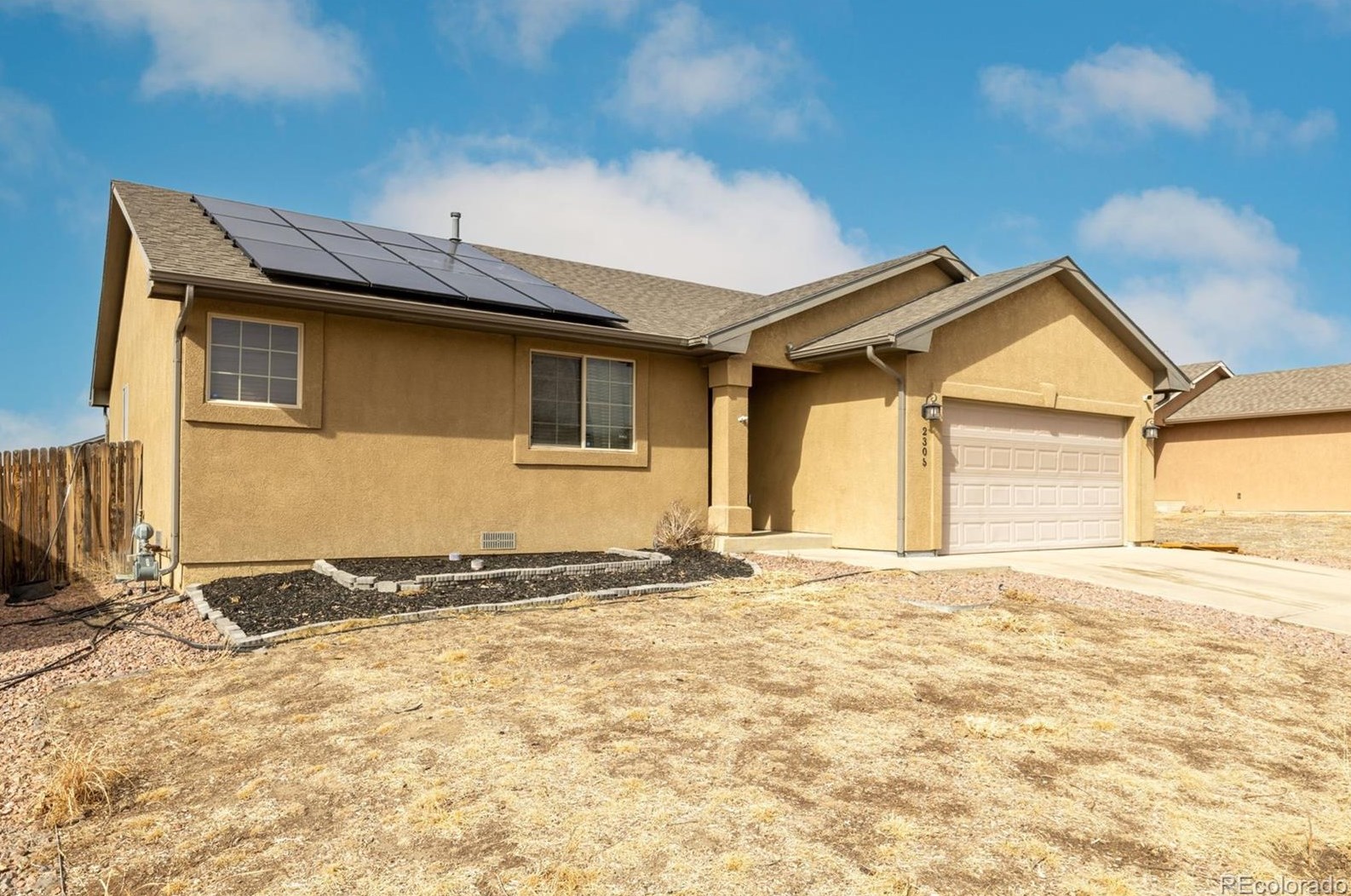 2305 Crestwood Ln, Pueblo CO  81008-2852 exterior