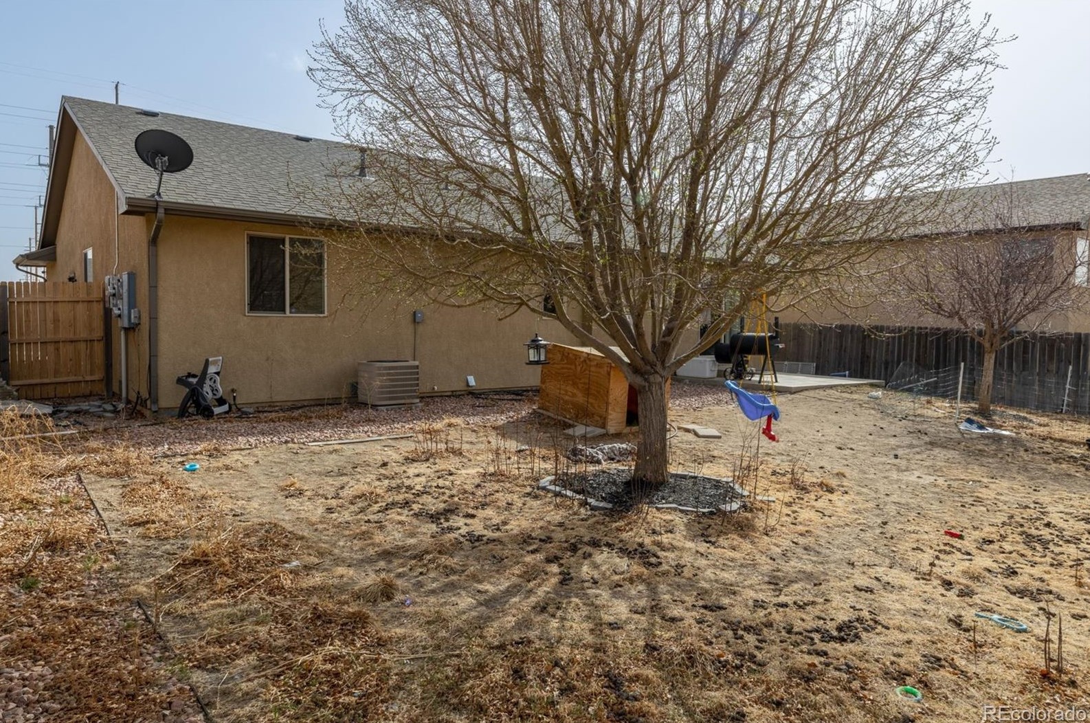 2305 Crestwood Ln, Pueblo CO  81008-2852 exterior
