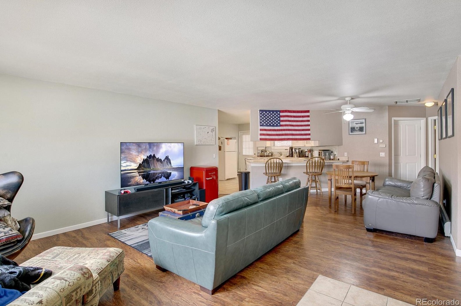 832 Prentice Ave, Littleton CO  80120-1454 exterior