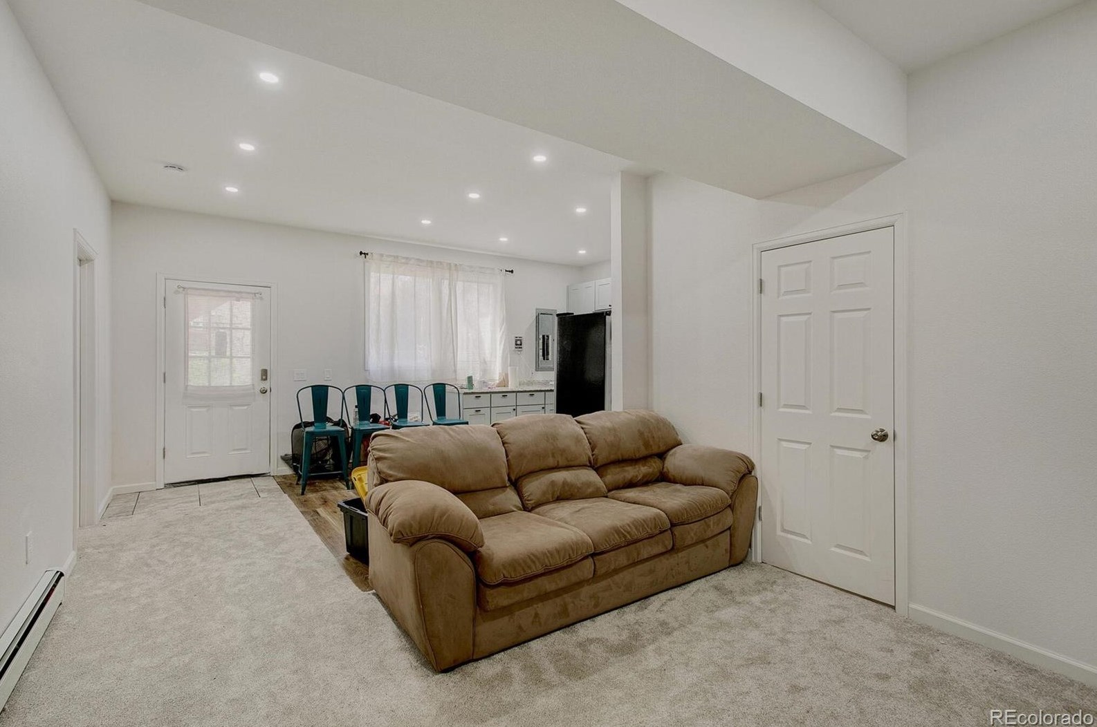 832 Prentice Ave, Littleton CO  80120-1454 exterior