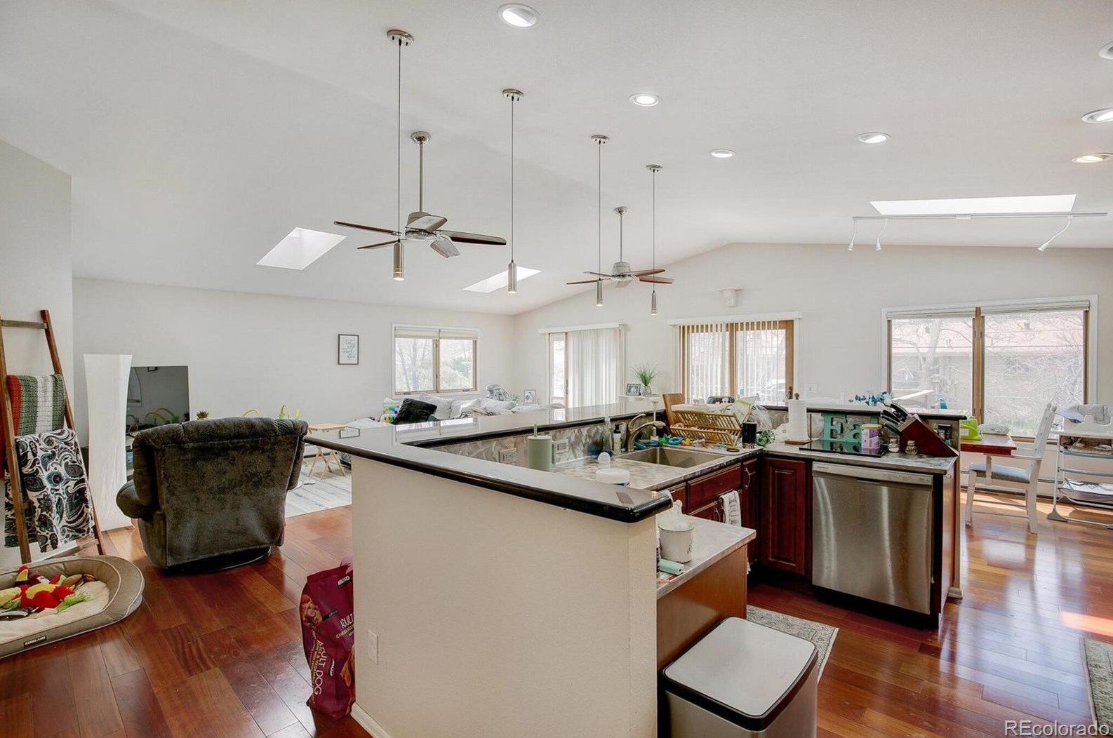 832 Prentice Ave, Littleton CO  80120-1454 exterior