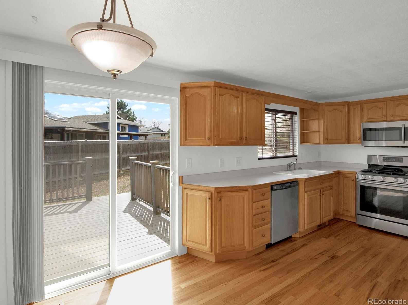 6240 69th Pl, Arvada CO  80003-4127 exterior