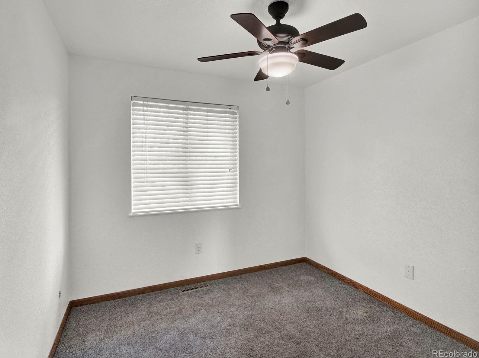 6240 69th Pl, Arvada CO  80003-4127 exterior