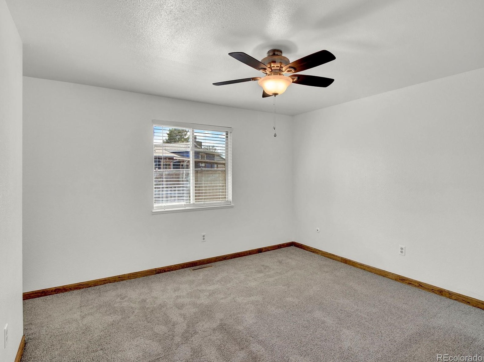 6240 69th Pl, Arvada CO  80003-4127 exterior