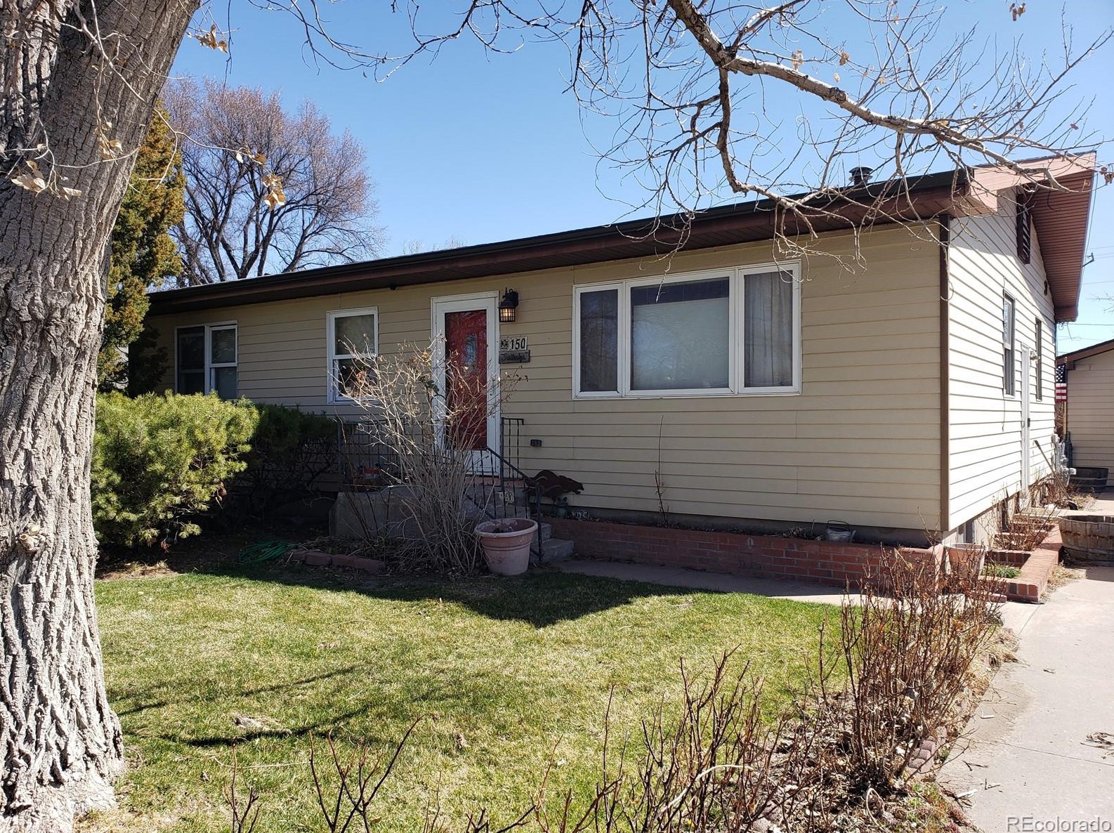 150 Cherry St, Burlington, CO 80807