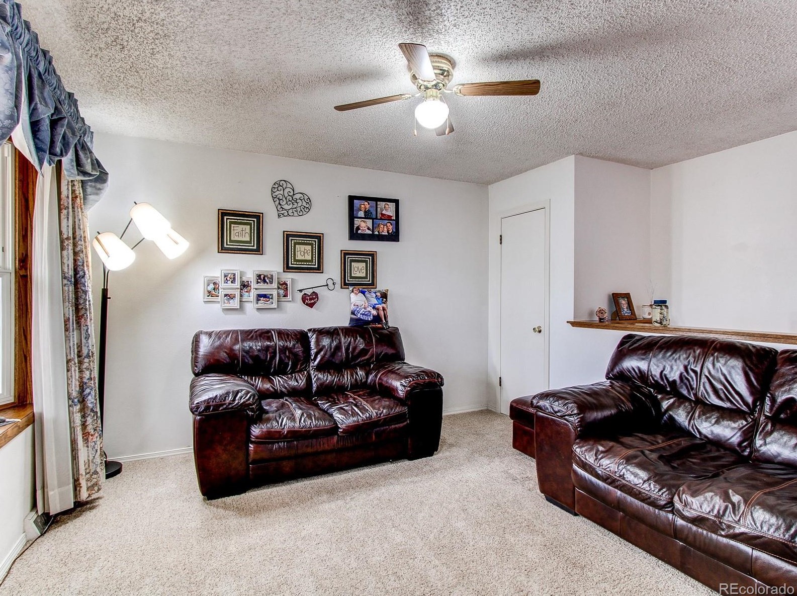 6746 Otis St, Arvada, CO 80003-4038