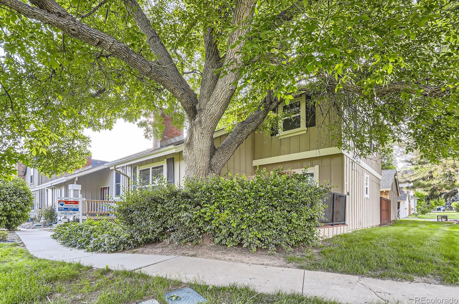 7625 S Rosemary Cir, Englewood, CO 80112